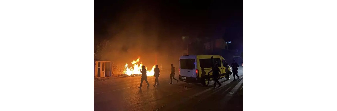 IRKÇI SAİKLERLE GELİŞTİRİLEN NEFRET SALDIRILARINA KARŞI GÖÇMENLERLE DAYANIŞMAYI BÜYÜTÜYORUZ, Göçmen,MÜLTECİ,SURİYELİ,NEFRET SUÇU,IRKÇILIK,SALDIRI